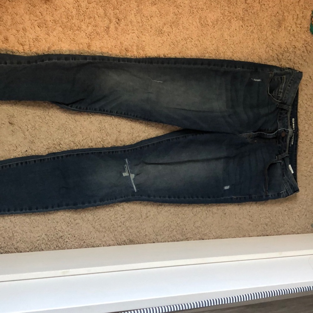 Old Navy Rockstar Distressed Jeans